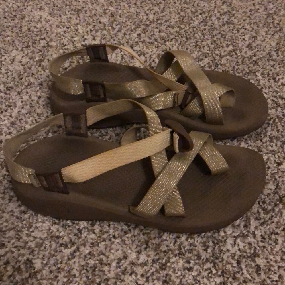 Women’s metallic gold Chacos